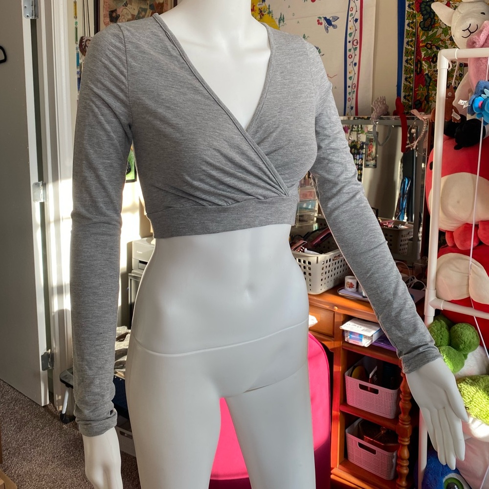 Grey SHEIN crop top size small